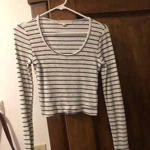 Urban outfitters long sleeve sweater shirt